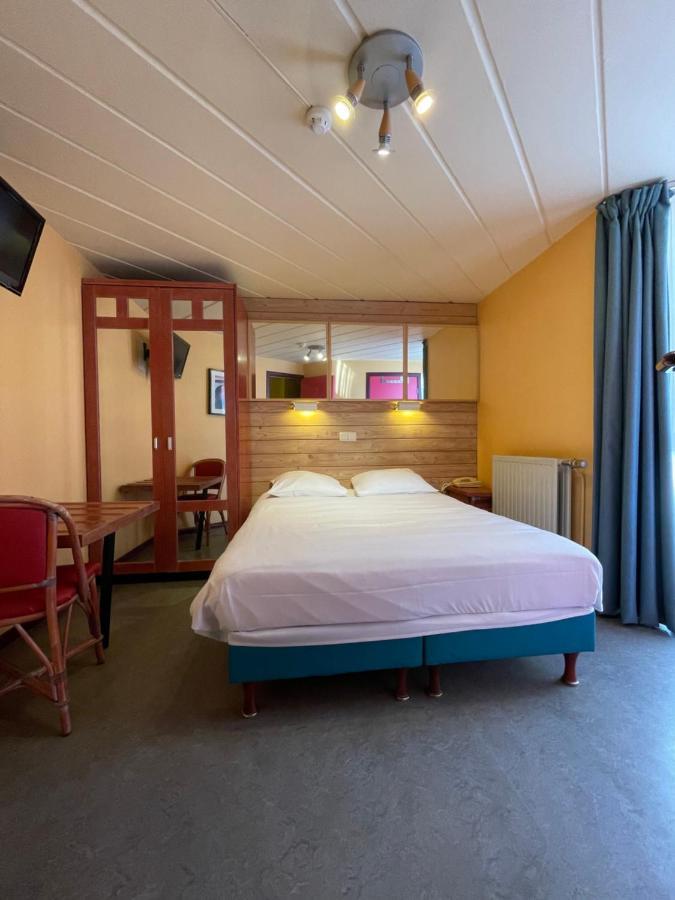 Hotel Les Arcades - La-Roche-En-Ardenne Екстер'єр фото